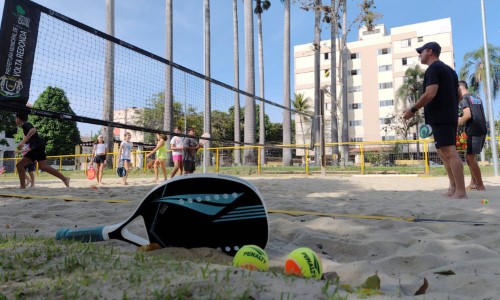 Prefeitura de VR vai ampliar oferta de aulas gratuitas de Beach Tennis